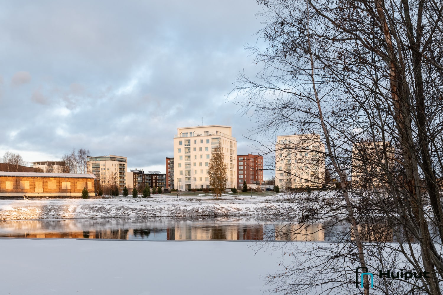Myyty kerrostalo – Toppilansalmi, Oulu